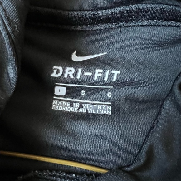 Nike dri fit pull over Youth - Picture 3 of 3